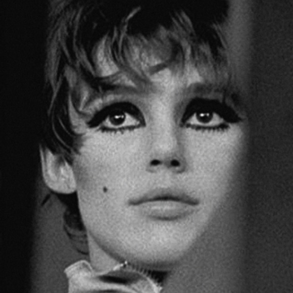 Meet your Posher, Isi - Picture 1 of 1